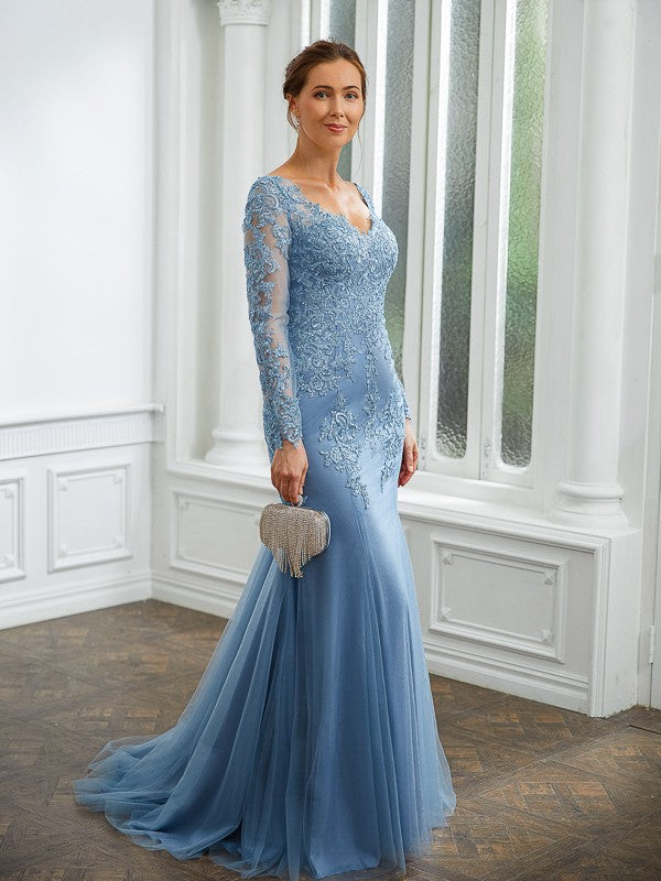 Reagan Sheath/Column Tulle Applique V-neck Long Sleeves Sweep/Brush Train Mother of the Bride Dresses DFP0020244