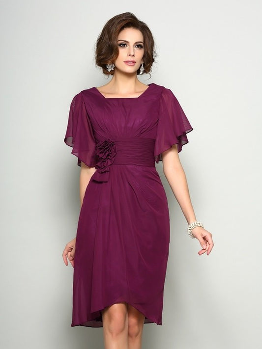 A-Line/Princess Square Hand-Made Flower Short Sleeves Short Chiffon Mother of the Bride Dresses DFP0007112