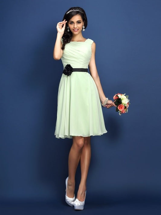 A-Line/Princess Bateau Pleats Sleeveless Short Chiffon Bridesmaid Dresses DFP0005550
