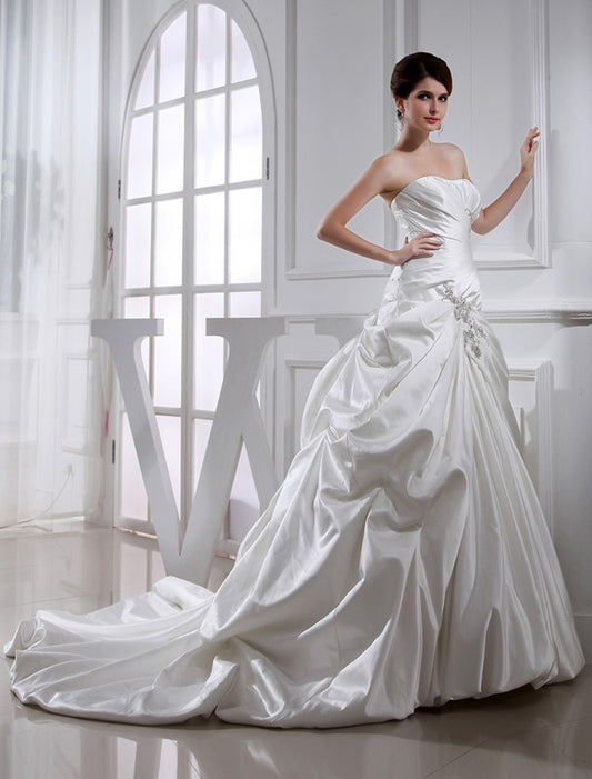 A-Line/Princess Beading Applique Strapless Sleeveless Long Satin Wedding Dresses DFP0006970