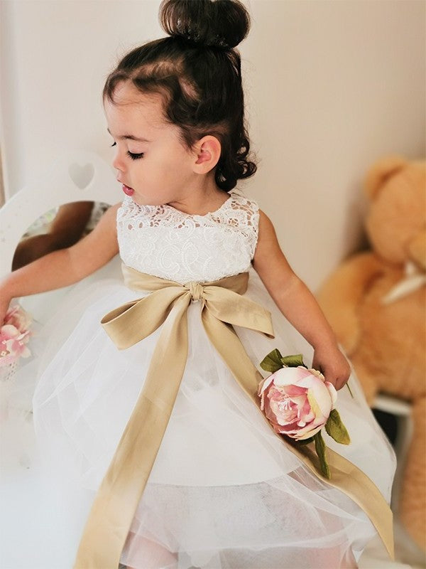 A-Line/Princess Tulle Sash/Ribbon/Belt Scoop Sleeveless Knee-Length Flower Girl Dresses DFP0007546