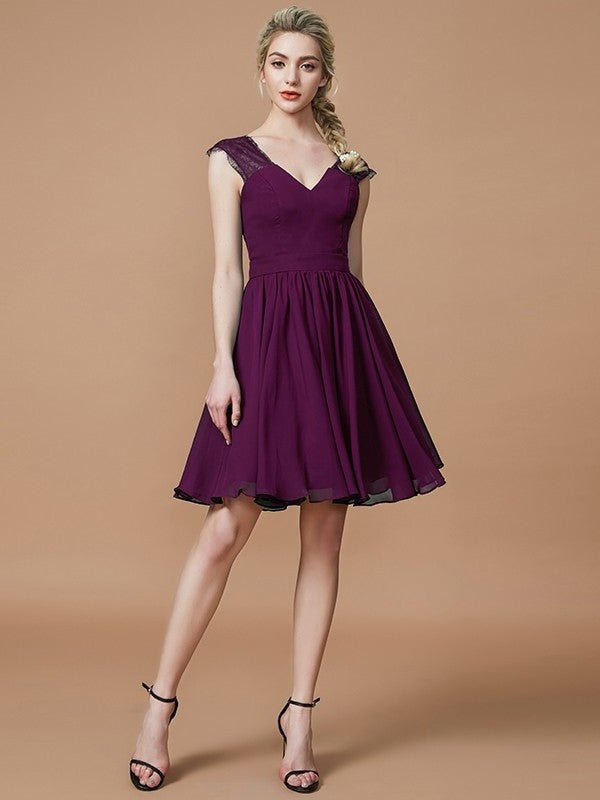 A-Line/Princess V-neck Chiffon Knee-Length Bridesmaid Dresses DFP0005411