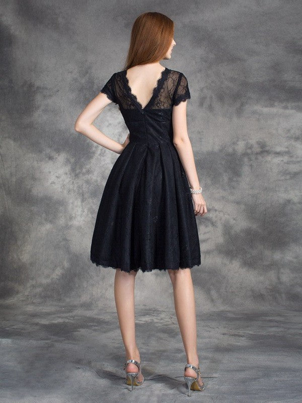 A-line/Princess Jewel Lace Short Sleeves Short Lace Dresses DFP0002731