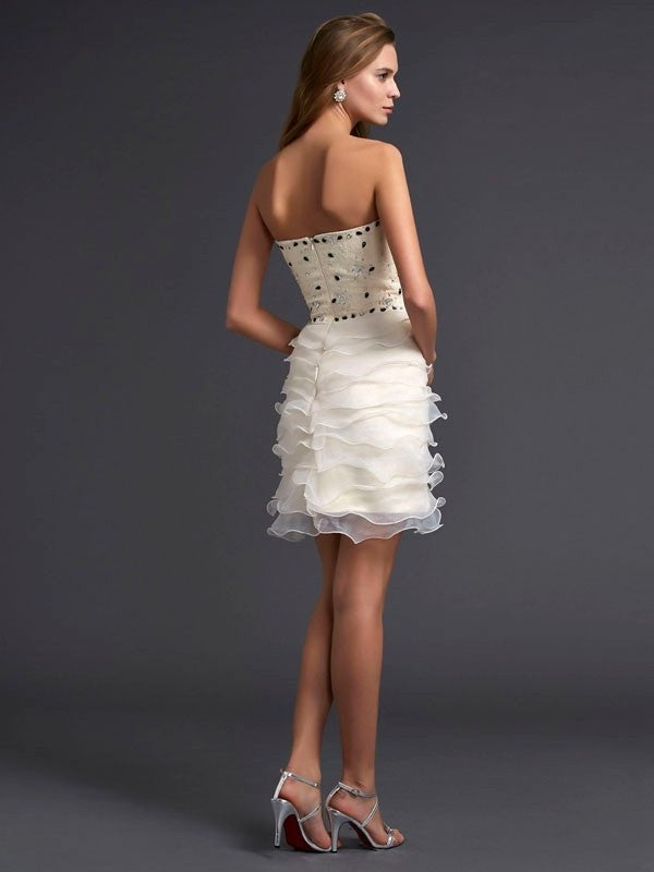 Sheath/Column Strapless Sleeveless Beading Short Tulle Homecoming Dresses DFP0008420