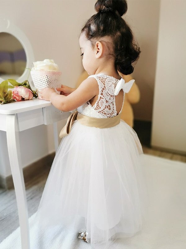 A-Line/Princess Tulle Sash/Ribbon/Belt Scoop Sleeveless Knee-Length Flower Girl Dresses DFP0007546
