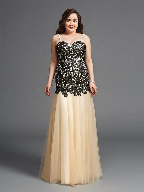 Sheath/Column Spaghetti Straps Applique Sleeveless Long Net Plus Size Dresses DFP0003960