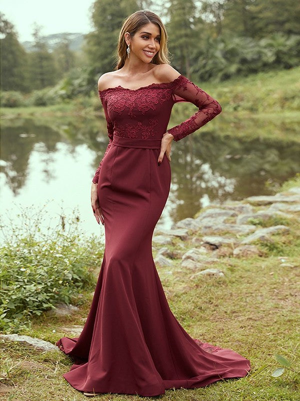 Sheath/Column Stretch Crepe Applique Off-the-Shoulder Long Sleeves Sweep/Brush Train Bridesmaid Dresses DFP0004985