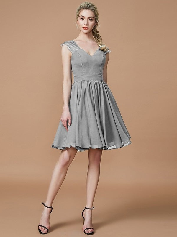 A-Line/Princess V-neck Chiffon Knee-Length Bridesmaid Dresses DFP0005411