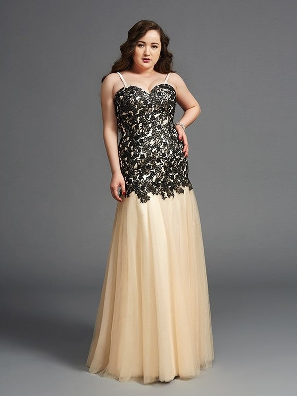 Sheath/Column Spaghetti Straps Applique Sleeveless Long Net Plus Size Dresses DFP0003960