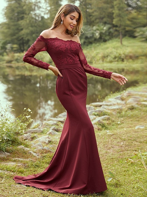 Sheath/Column Stretch Crepe Applique Off-the-Shoulder Long Sleeves Sweep/Brush Train Bridesmaid Dresses DFP0004985