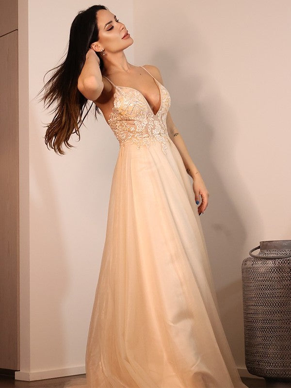 A-Line/Princess Lace Applique V-neck Sleeveless Sweep/Brush Train Wedding Dresses DFP0006491