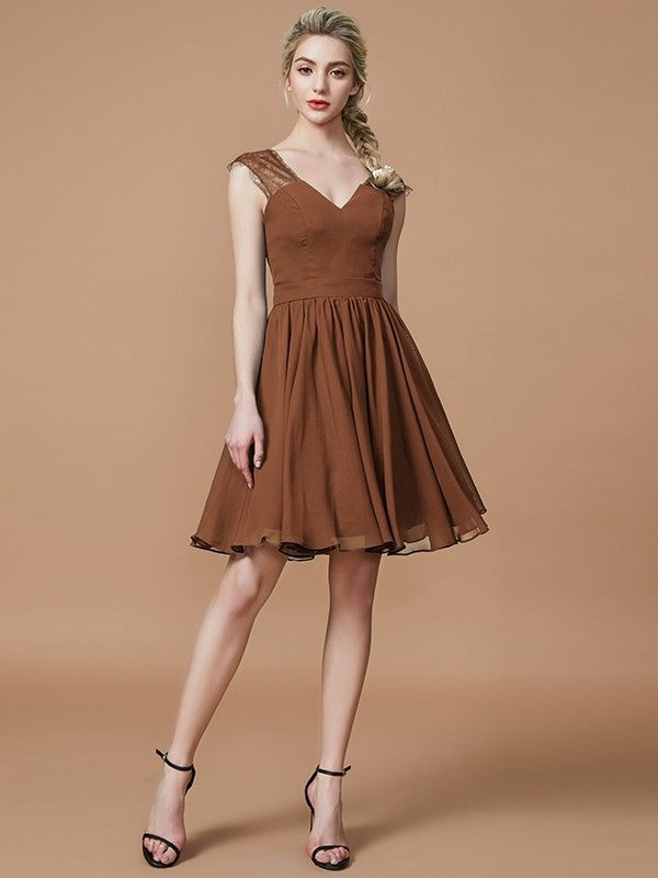 A-Line/Princess V-neck Chiffon Knee-Length Bridesmaid Dresses DFP0005411